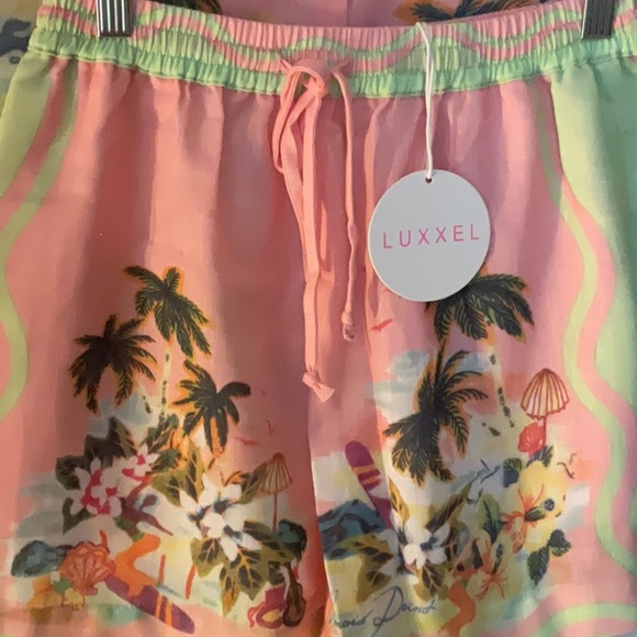 311. Tropics Short Set in Blush Multi - Picture 5 of 9